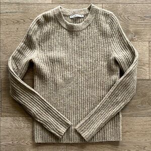 Abercrombie & Fitch Tan Crewneck Sweater